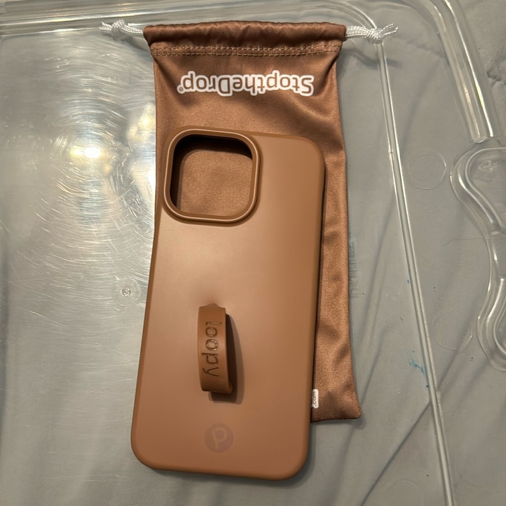 iPhone 15 Pro Max Saddle Brown case (righty)